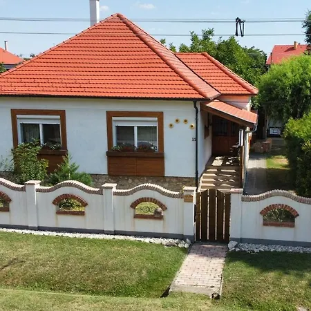 Döre Vendégház Bakonyszentlaszlo Exterior foto