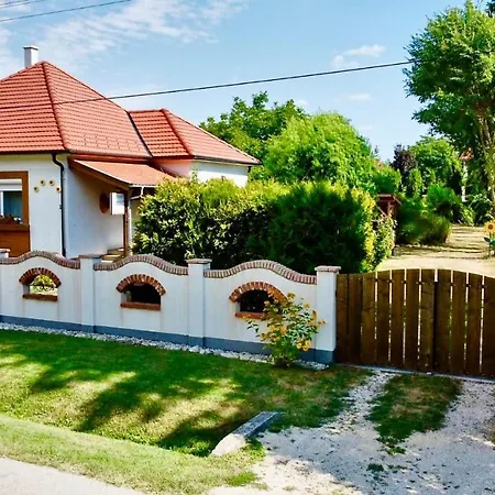 Döre Vendégház Bakonyszentlaszlo Exterior foto