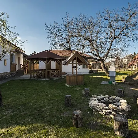 Döre Vendégház Bakonyszentlaszlo Exterior foto